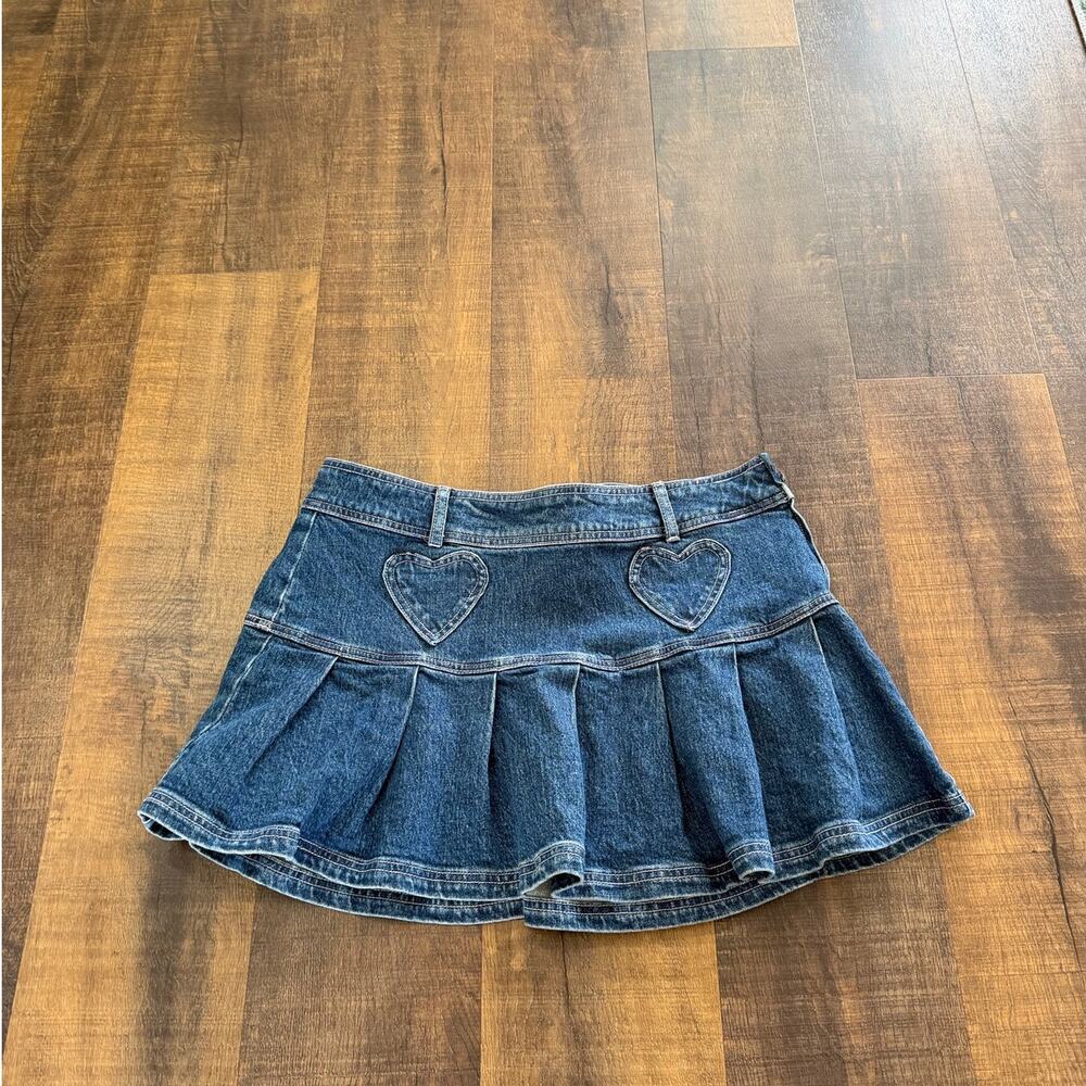Sweet Society Denim Heart Pocket Pleated Mini Skirt Y2K Blue Size Large - Picture 2 of 8